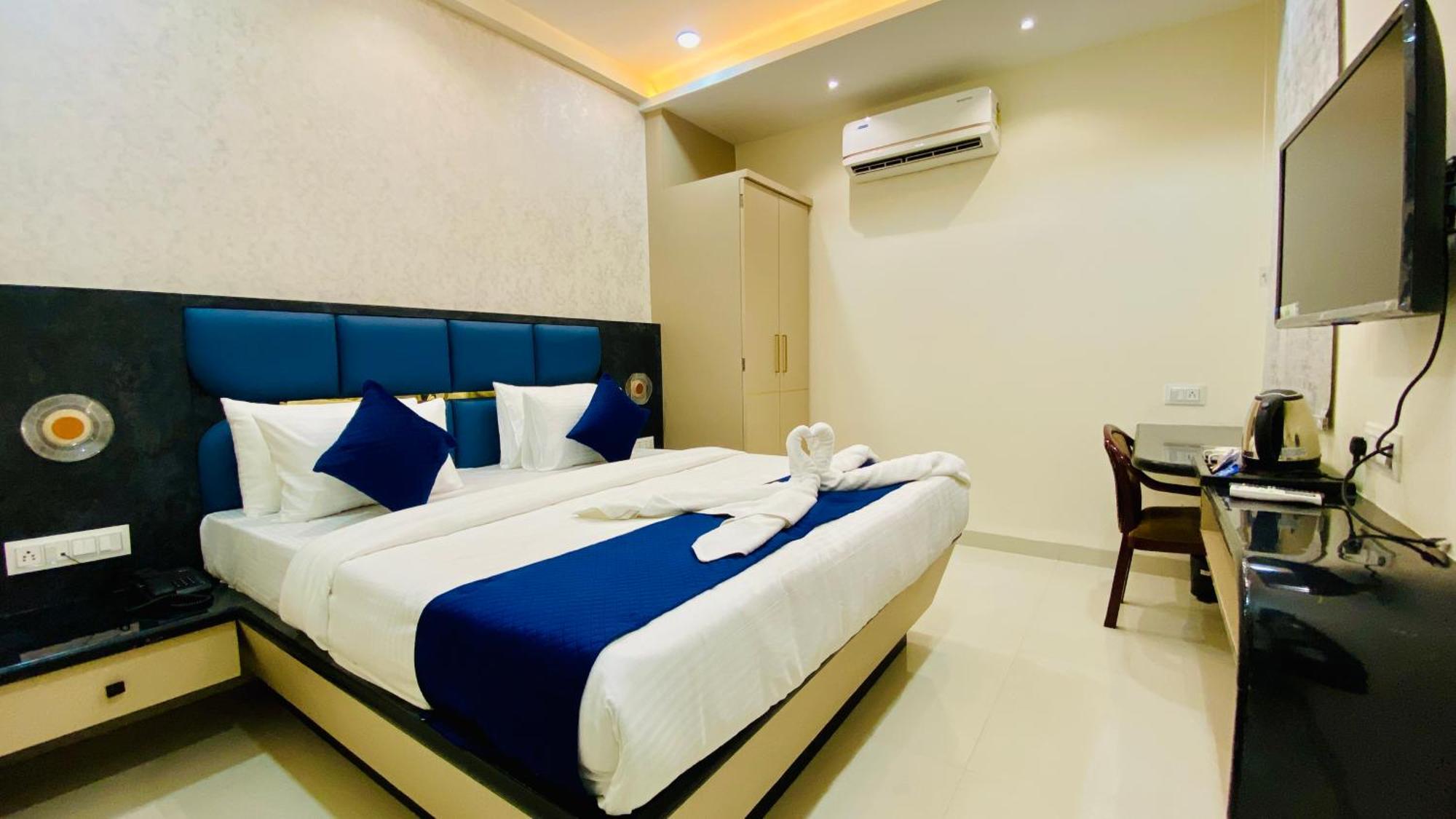Hotel Aranyasutra Inaya, Indaur Exteriér fotografie