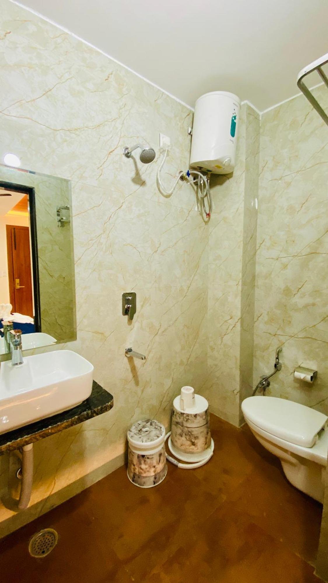 Hotel Aranyasutra Inaya, Indaur Exteriér fotografie
